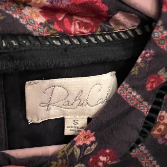 RAHI CALI - PURPLE FLORAL LONG SLEEVE RUFFLE MINI DRESS - SMALL - Picture 11 of 14